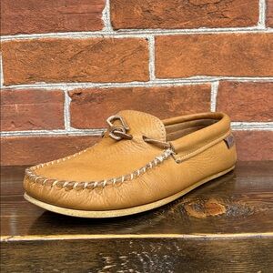 Laurentian Chief Canada Men’s Tan Slip-On Leather Moccasin Loafer
